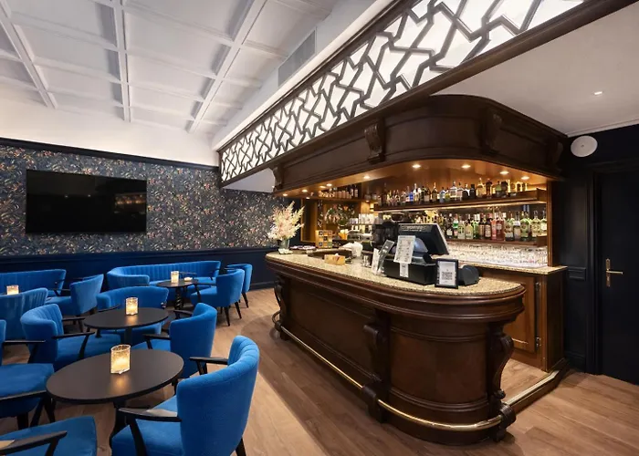 Grand D'espagne 4* Lourdes