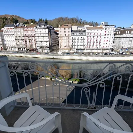 Grand D'espagne לורדה