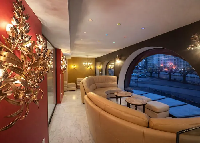 グラン オテル デスパーニュ 4* ルルド