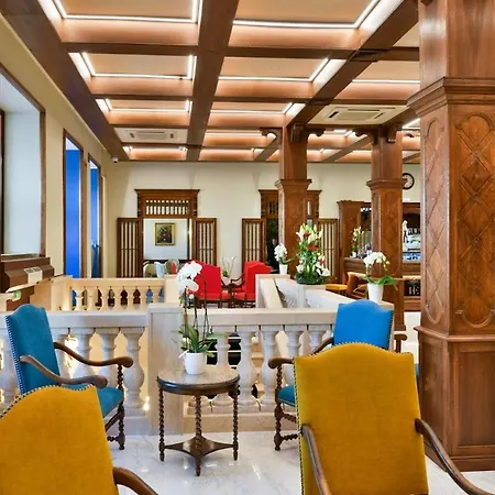 Grand D'espagne لورد