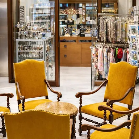 Grand D'espagne لورد